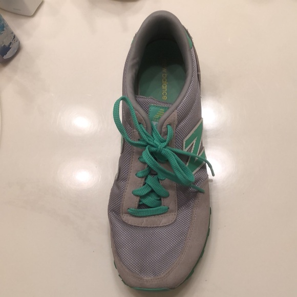 Shoes - Picture 4 of 4